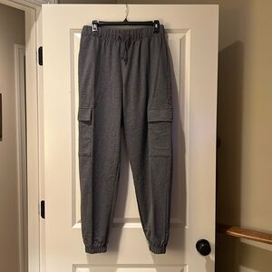 ❤️Heavy material dark gray joggers.